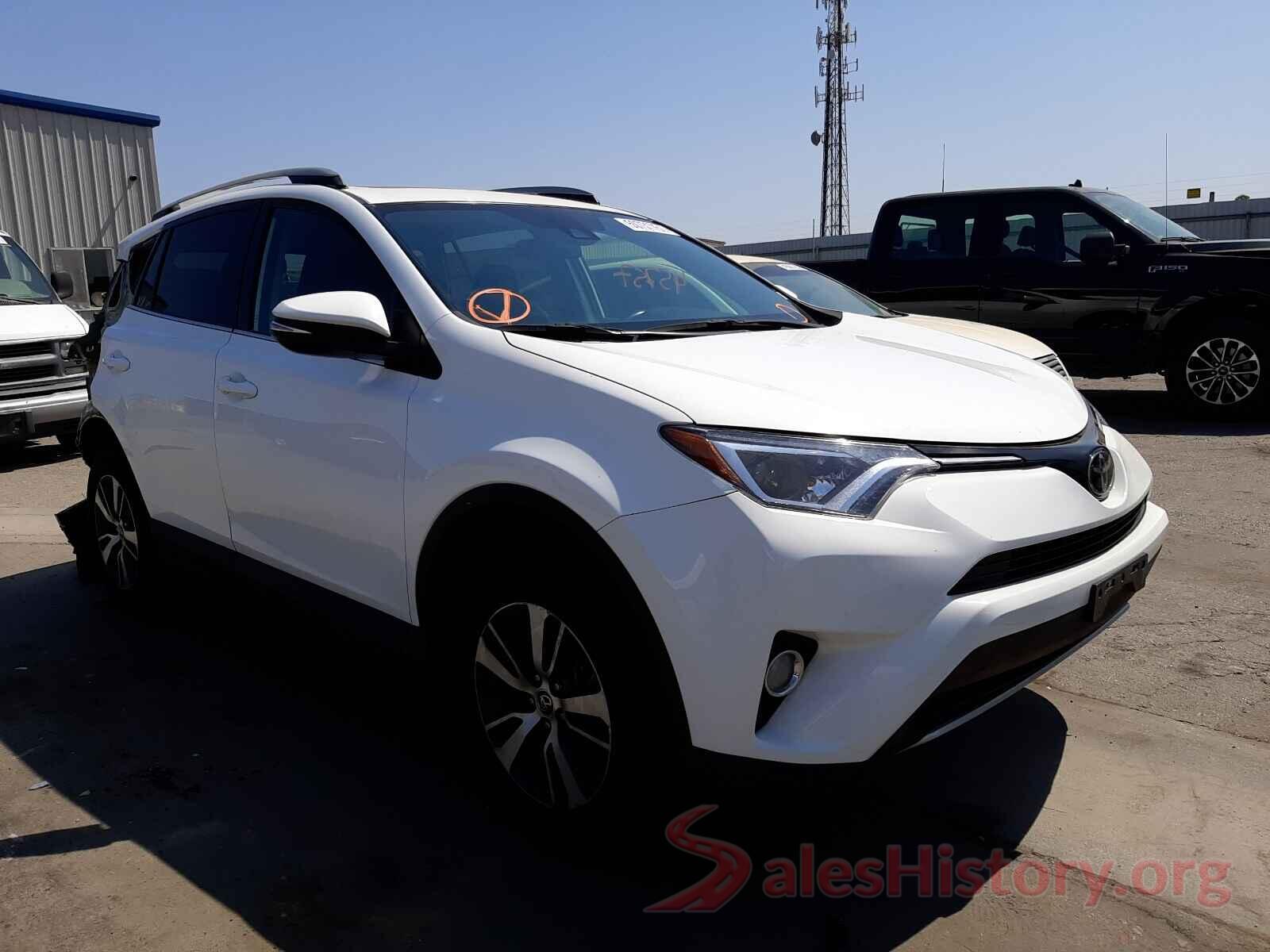 2T3WFREV8JW484482 2018 TOYOTA RAV4