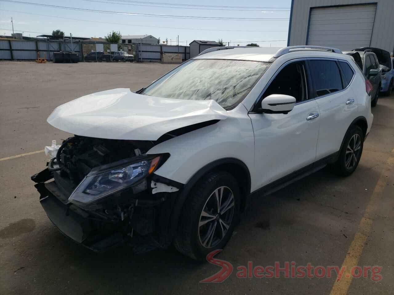 JN8AT2MV2KW377608 2019 NISSAN ROGUE