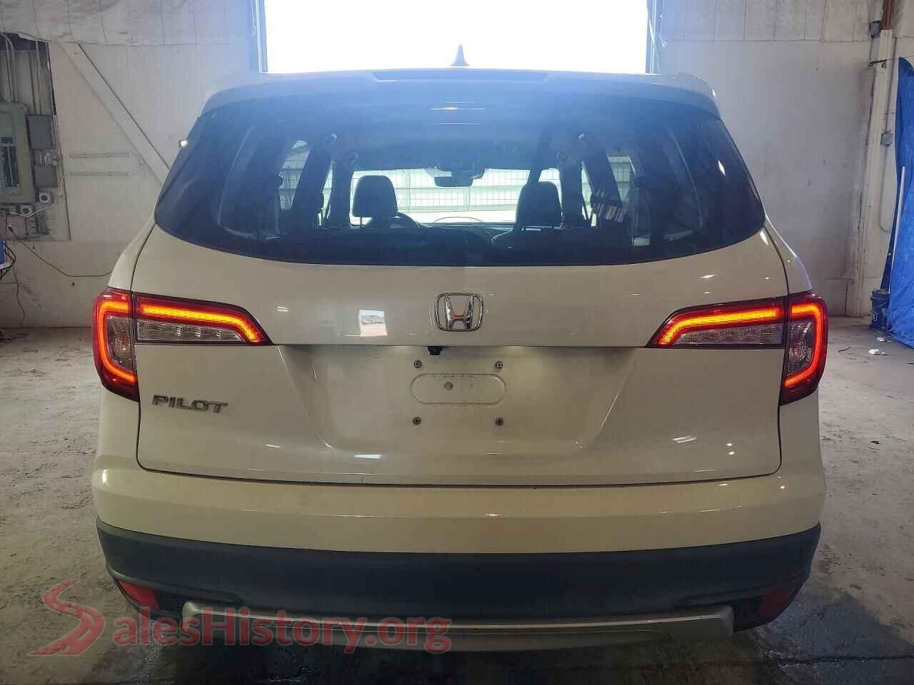 2019 HONDA PILOT VIN 5FNYF5H51KB012533, left side view