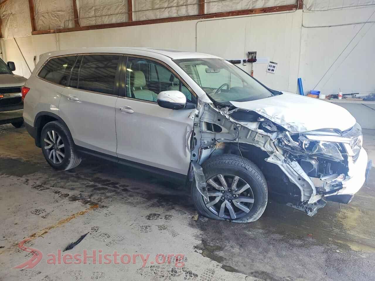 2019 HONDA PILOT VIN 5FNYF5H51KB012533, rear 3/4 view