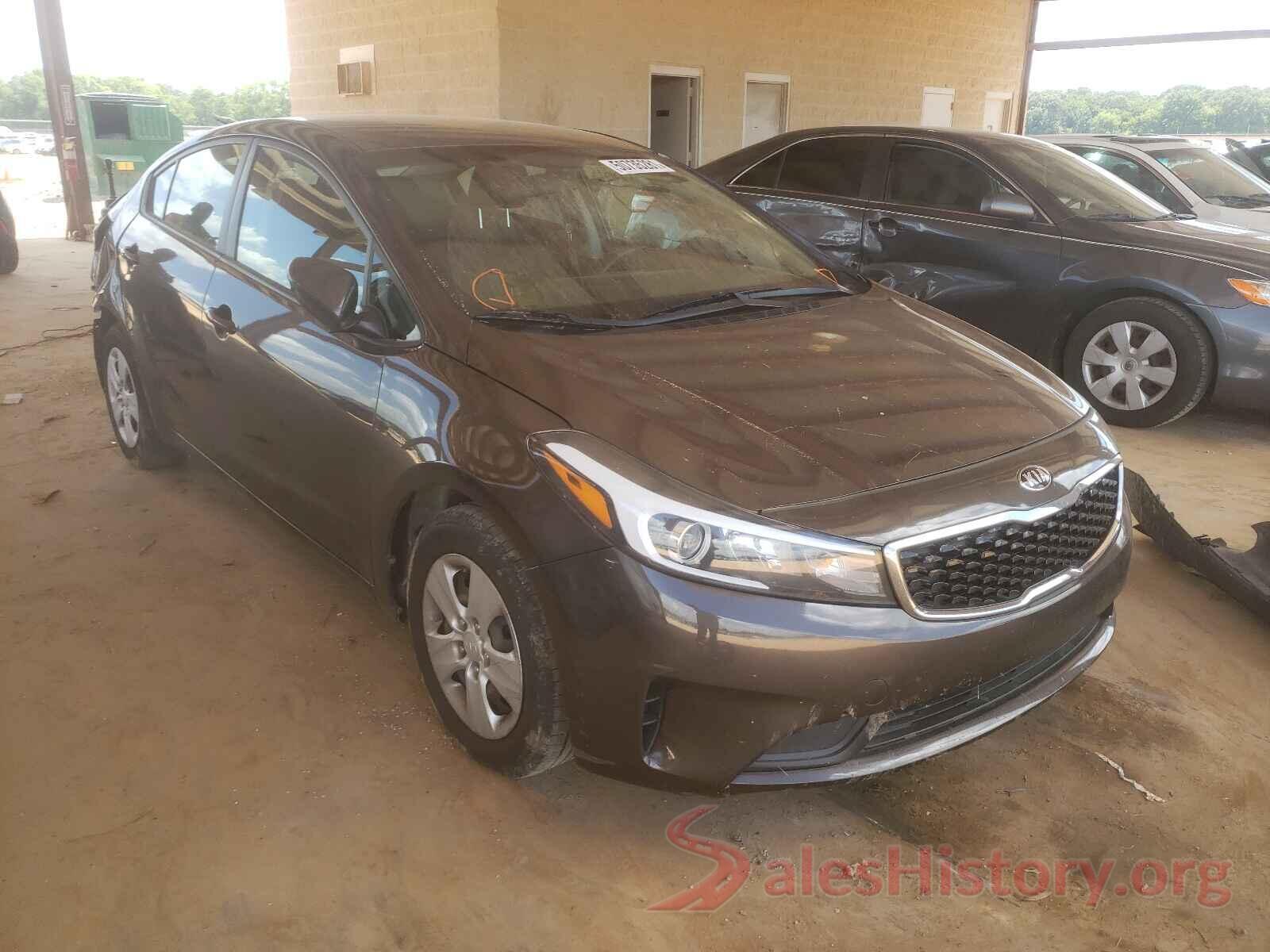 3KPFK4A71JE207982 2018 KIA FORTE