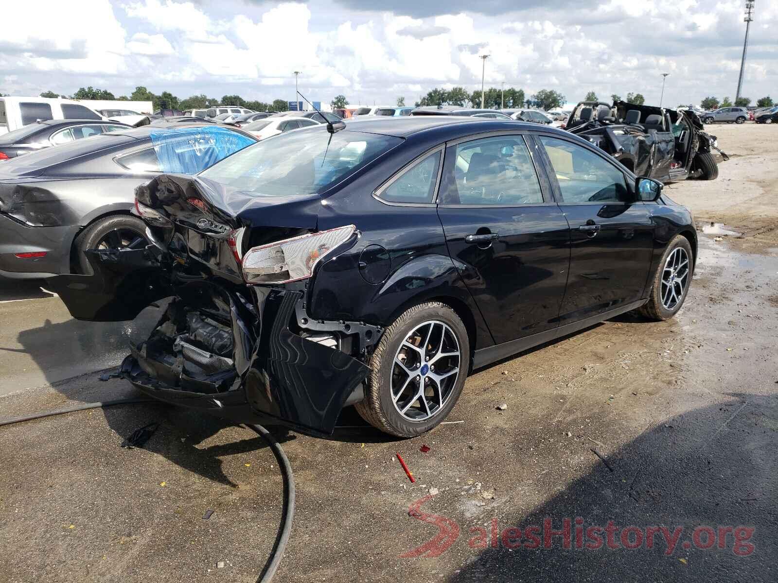 1FADP3H24JL275462 2018 FORD FOCUS