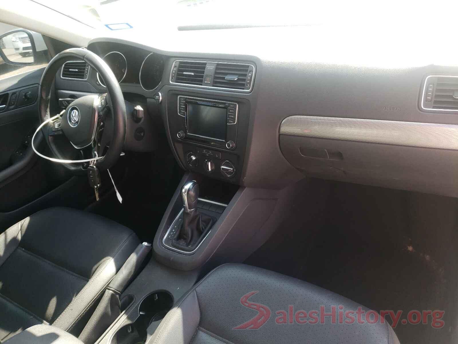 3VWDB7AJ3HM226700 2017 VOLKSWAGEN JETTA