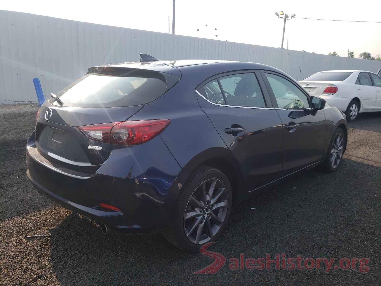 3MZBN1L33JM259020 2018 MAZDA 3