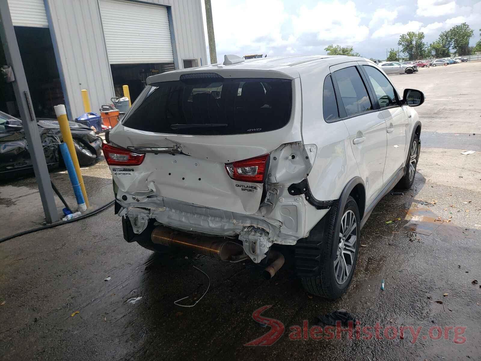 JA4AR3AU8JU018005 2018 MITSUBISHI OUTLANDER