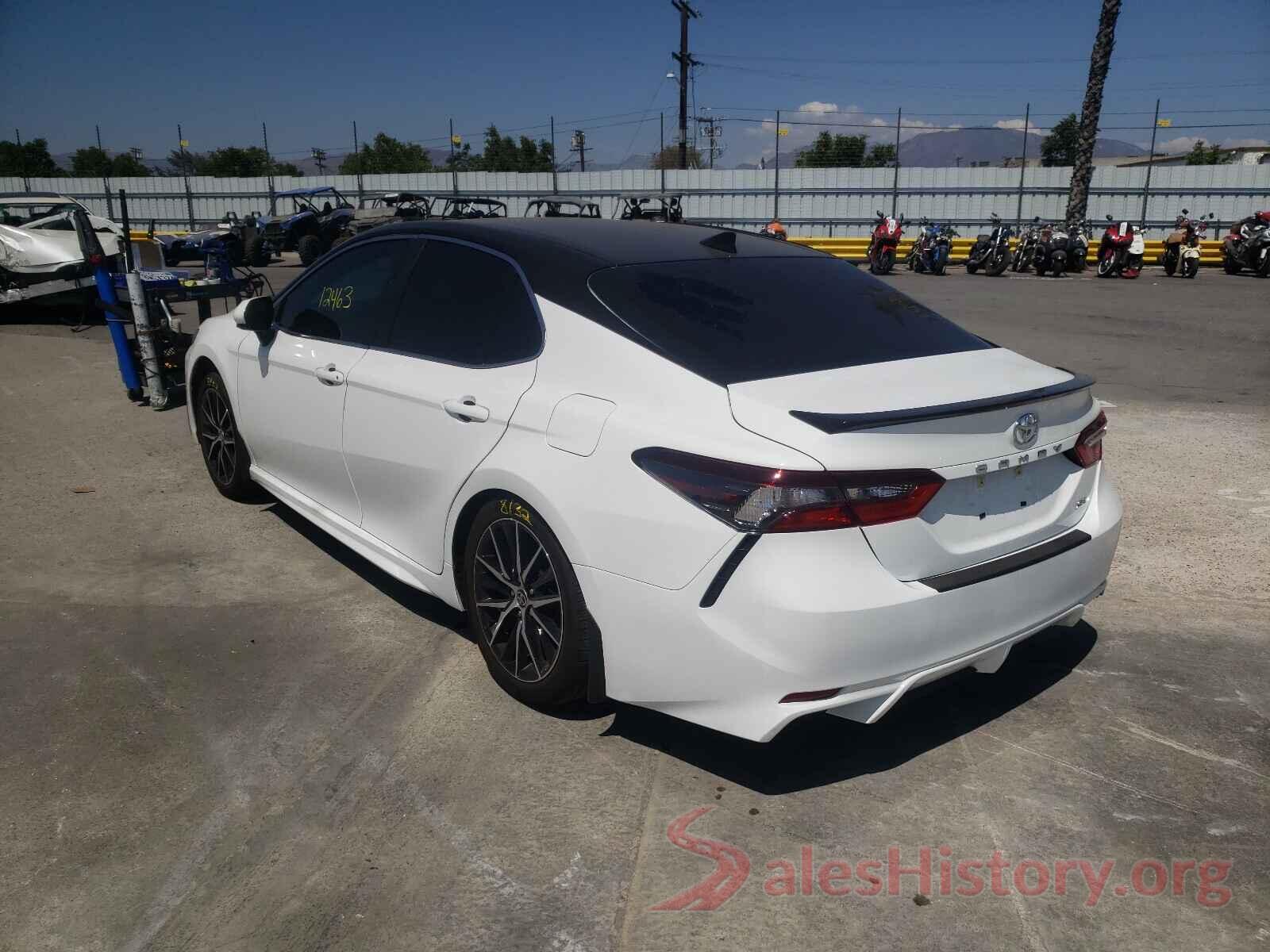 4T1G11AK8MU422898 2021 TOYOTA CAMRY