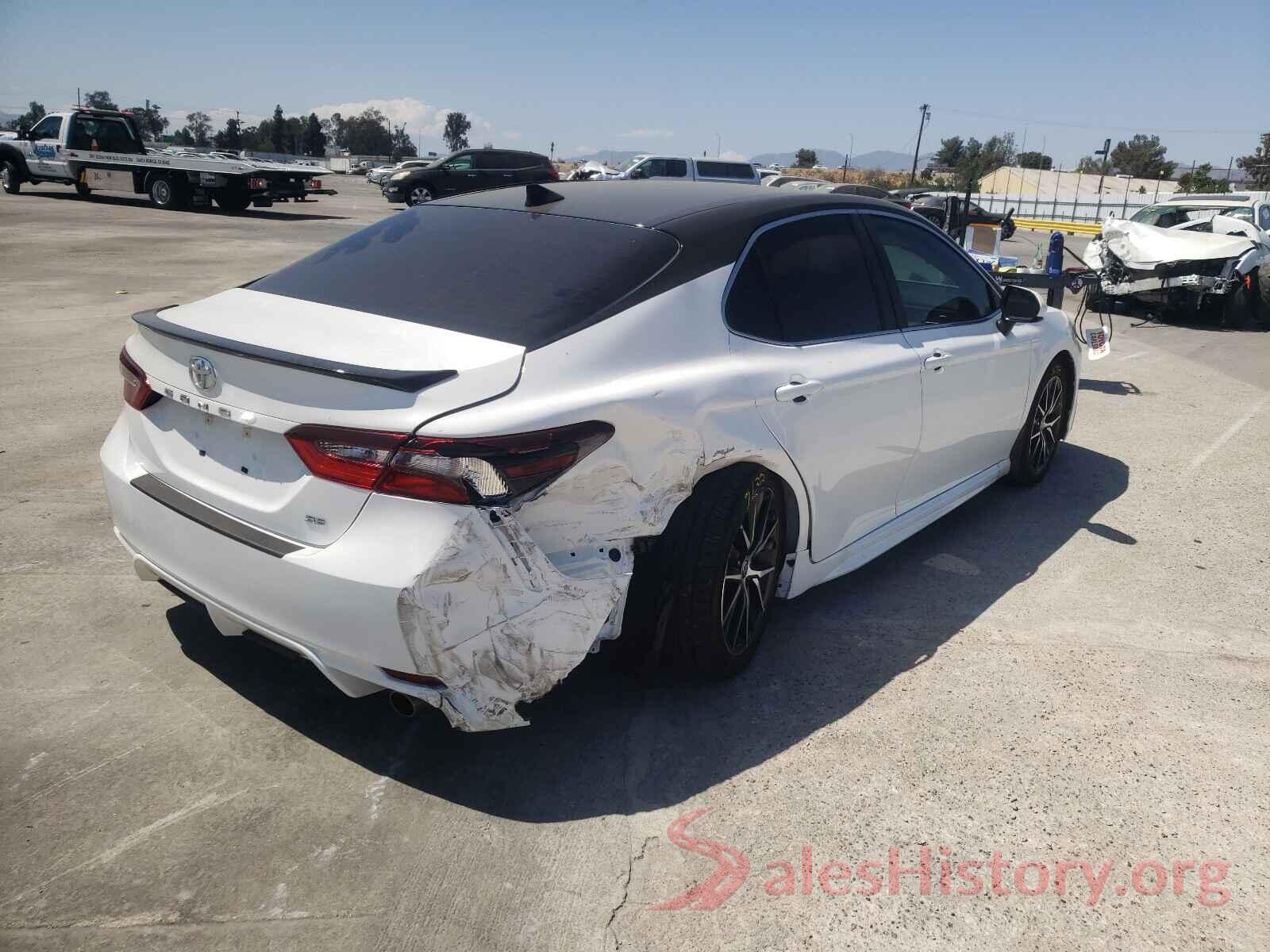 4T1G11AK8MU422898 2021 TOYOTA CAMRY