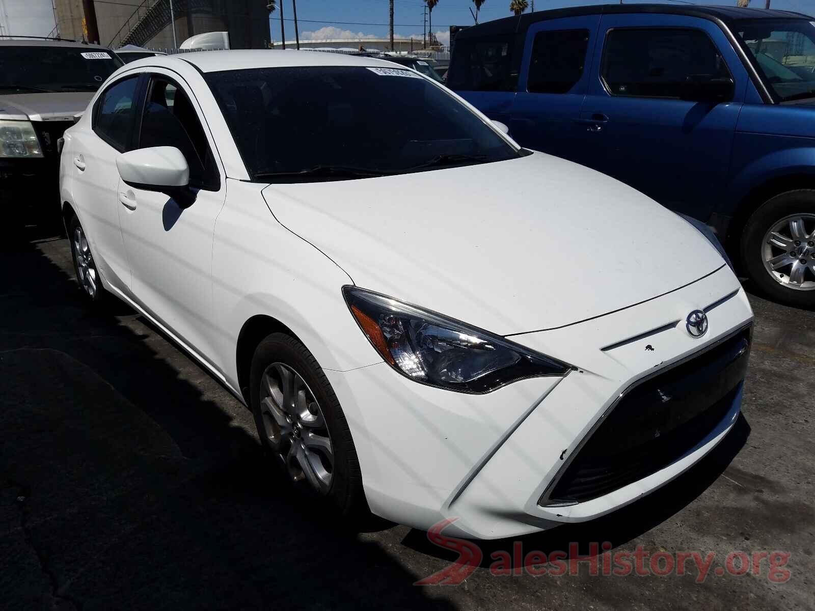 3MYDLBYV1HY166597 2017 TOYOTA YARIS