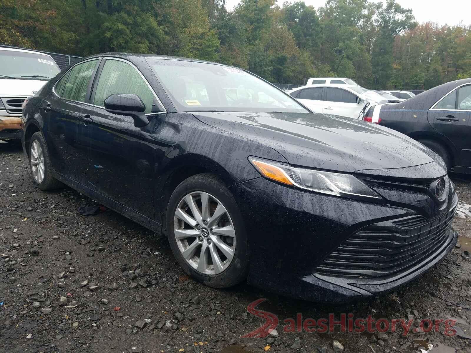 JTNB11HKXJ3008801 2018 TOYOTA CAMRY