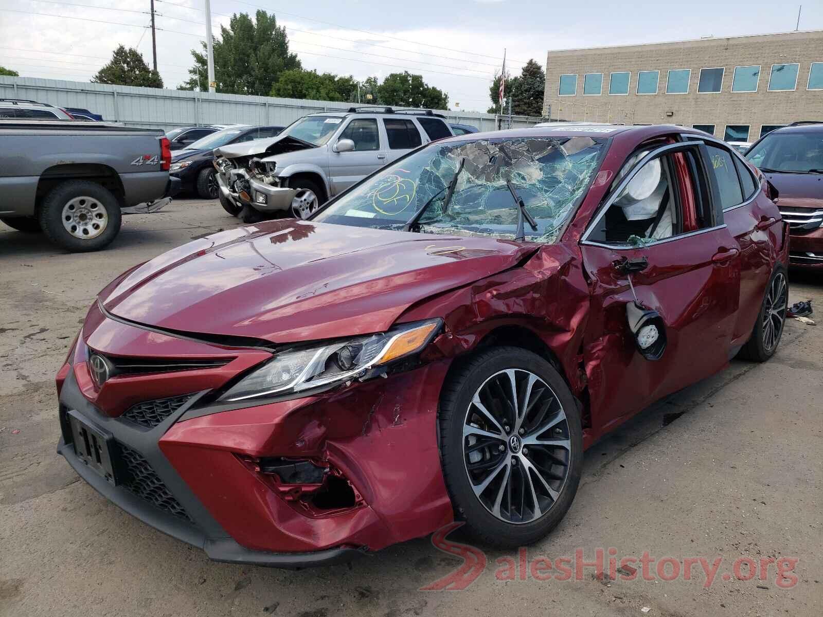 4T1B11HK5JU635514 2018 TOYOTA CAMRY