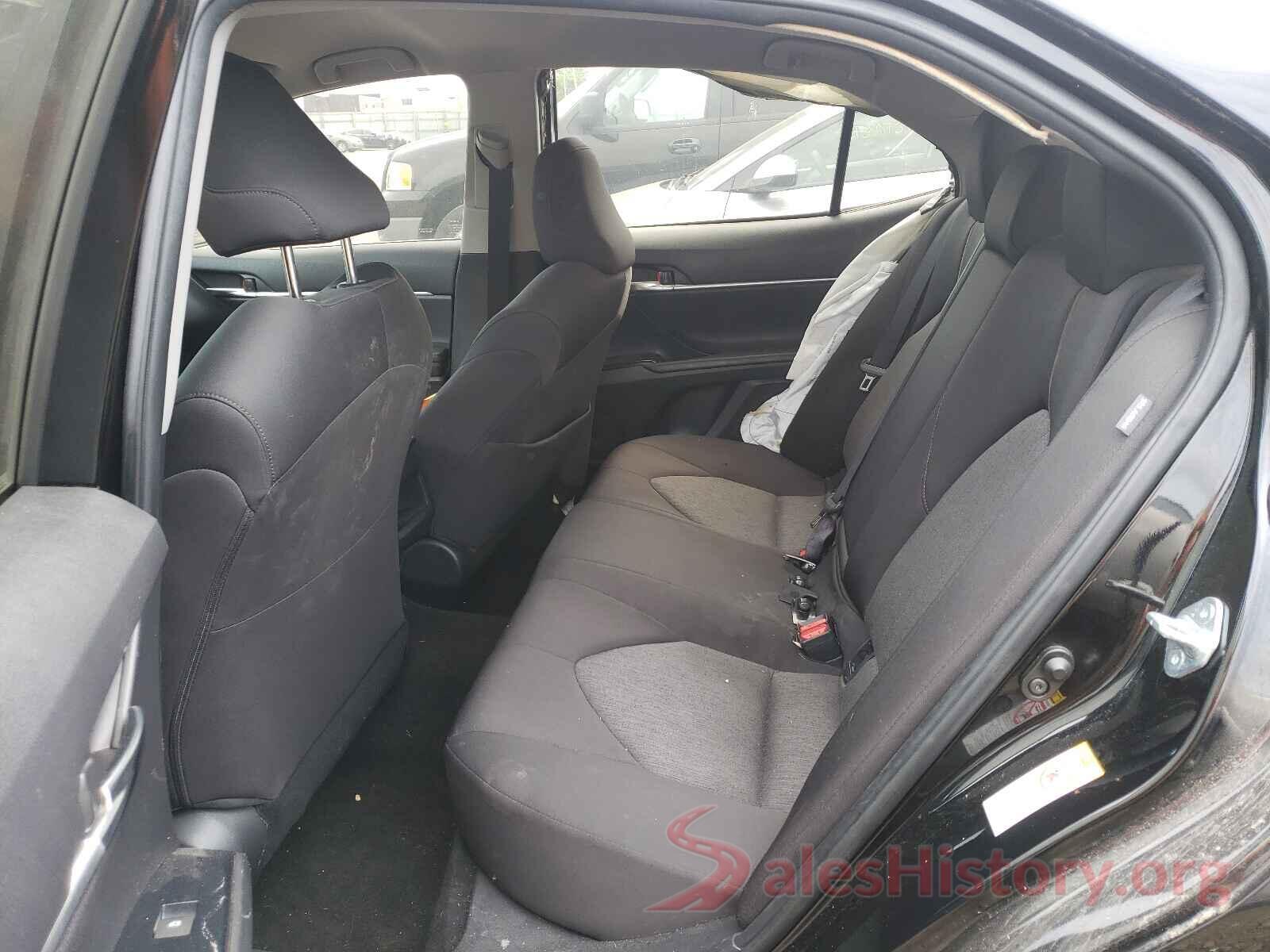 JTNB11HK8J3013754 2018 TOYOTA CAMRY