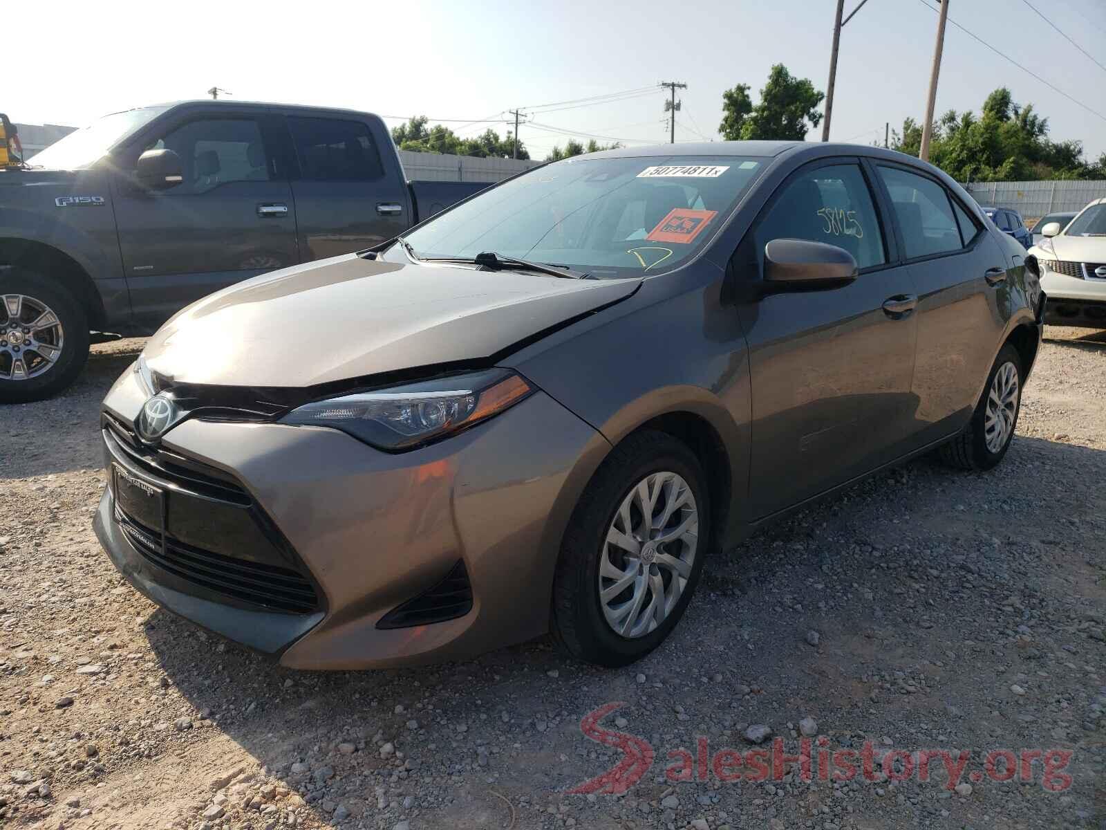 2T1BURHE8JC071083 2018 TOYOTA COROLLA