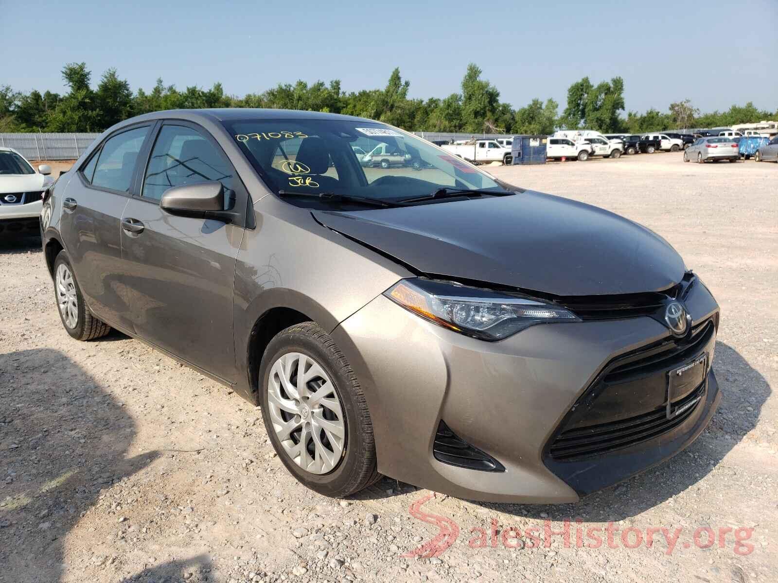 2T1BURHE8JC071083 2018 TOYOTA COROLLA