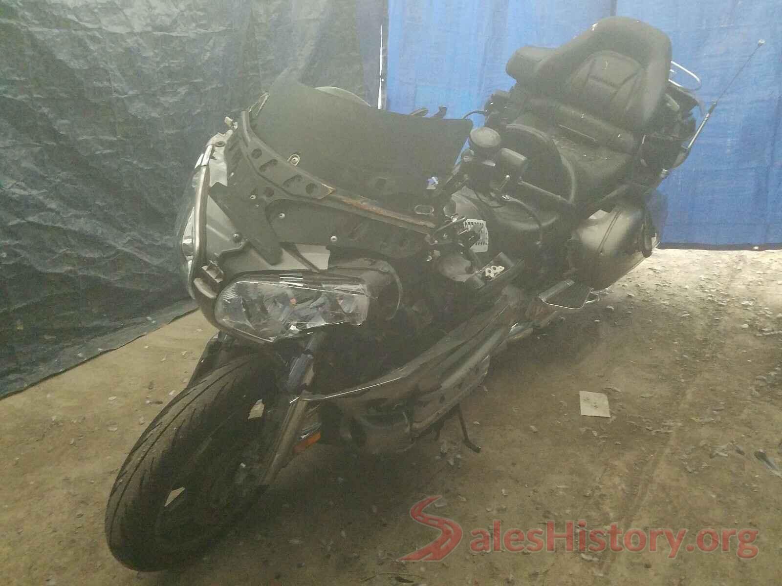 1hfsc47473a202239 2003 HONDA GL CYCLE