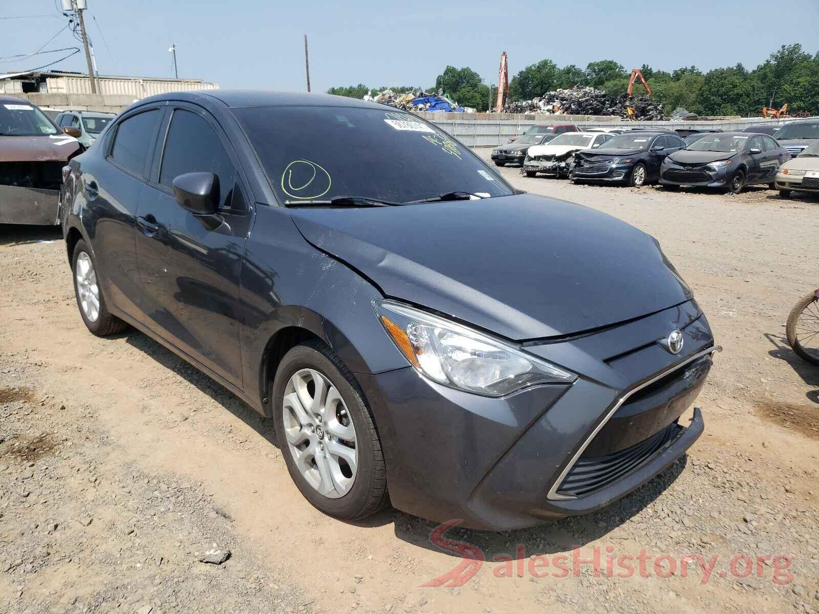 3MYDLBYV8HY172574 2017 TOYOTA YARIS