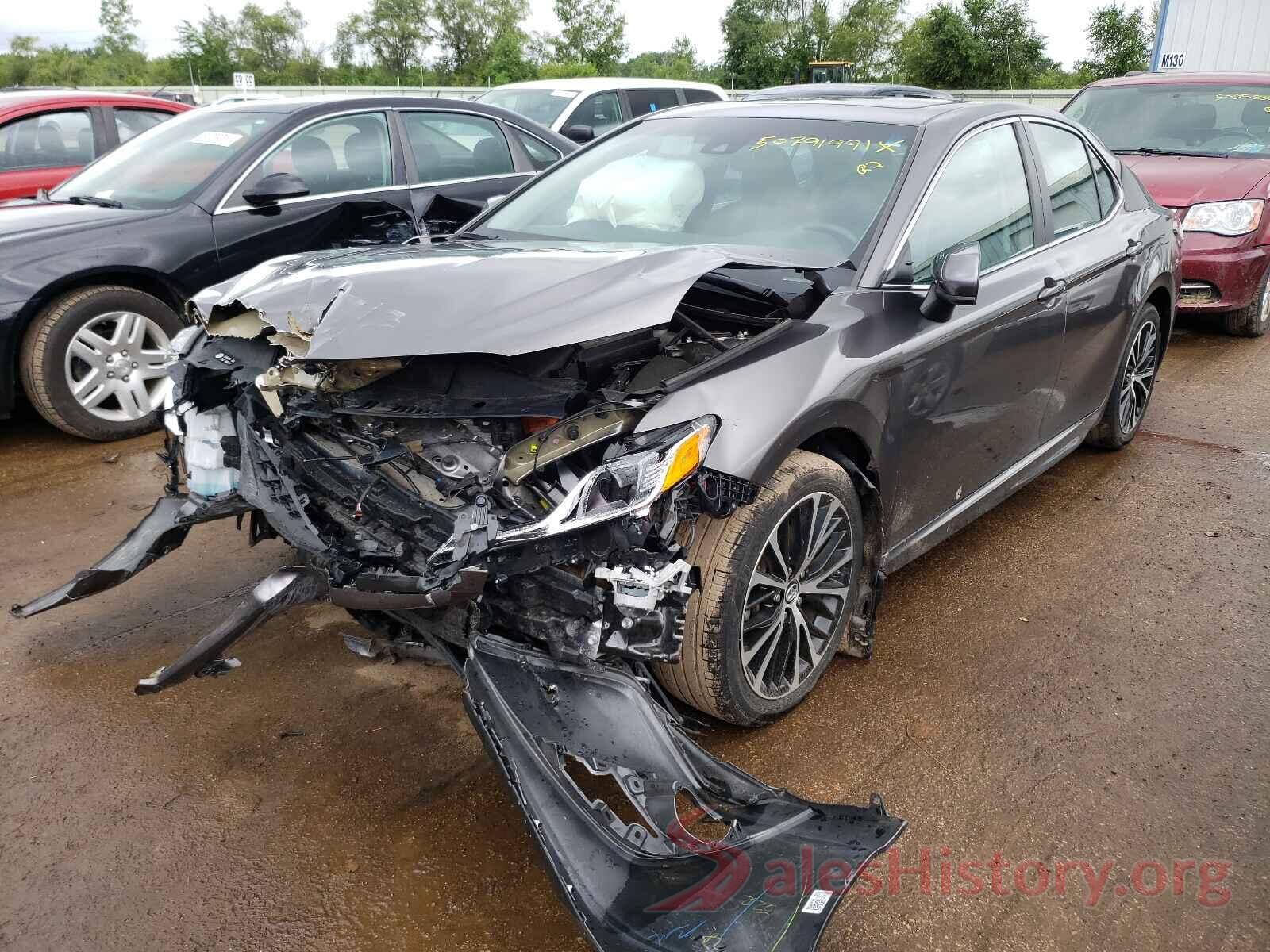 4T1B11HKXJU529477 2018 TOYOTA CAMRY