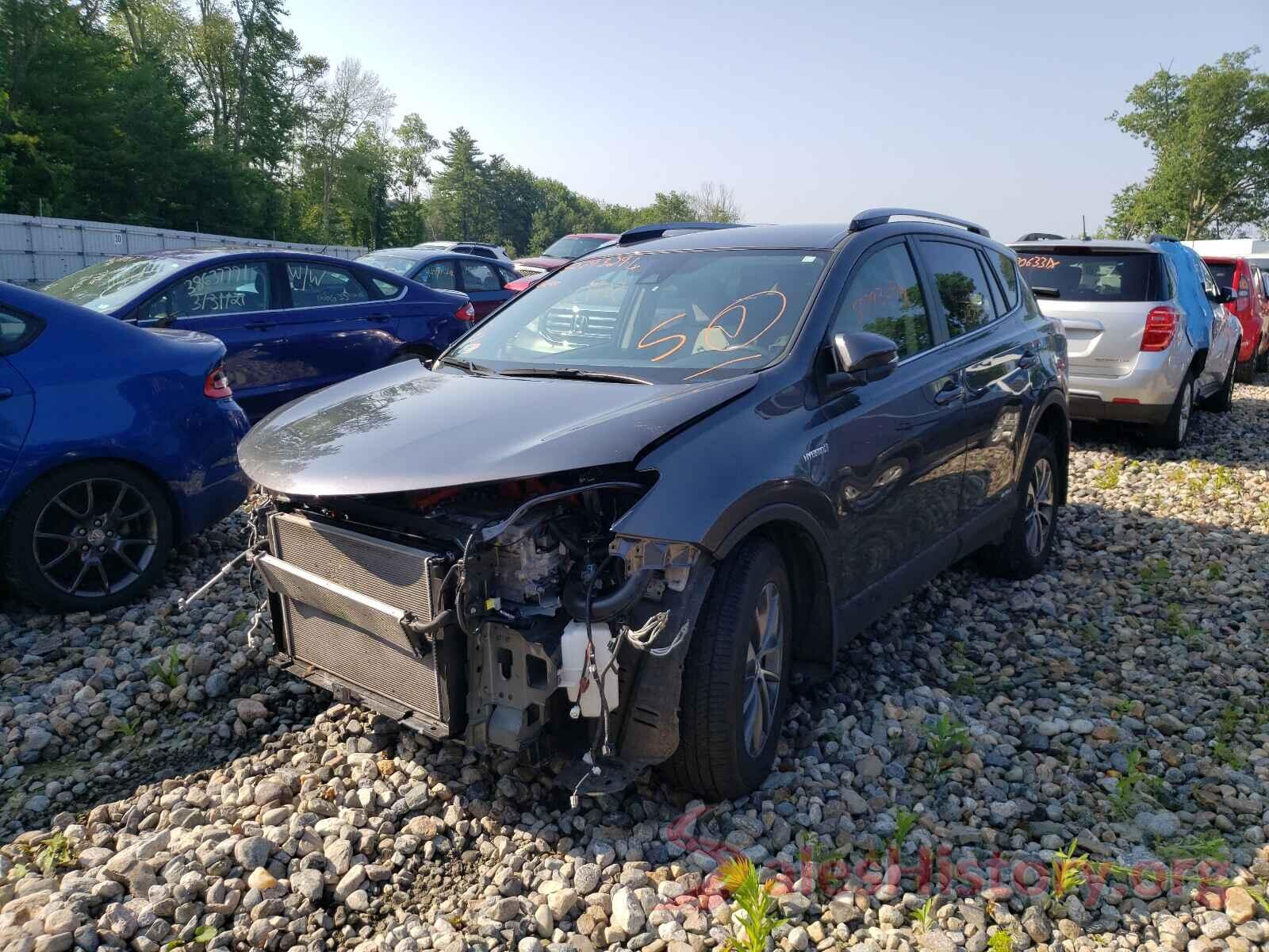 JTMRJREV3JD218411 2018 TOYOTA RAV4