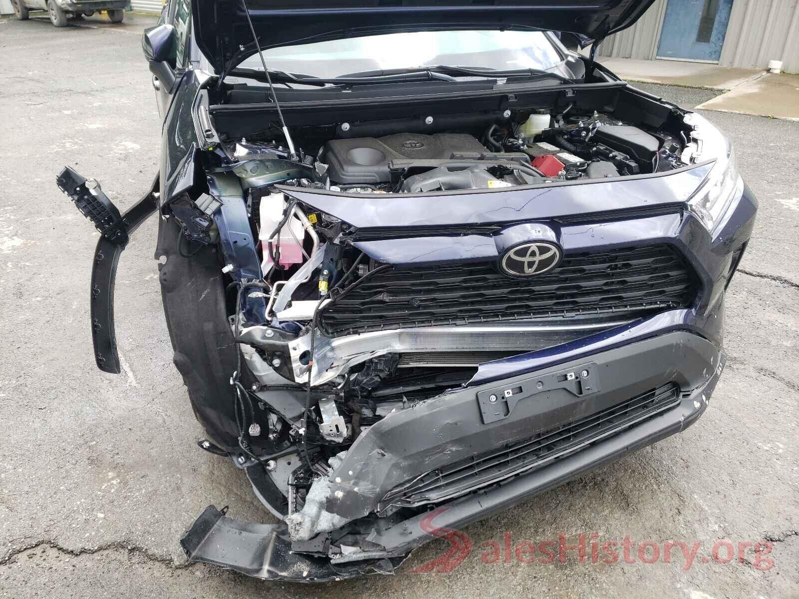 2T3A1RFV0MW195219 2021 TOYOTA RAV4