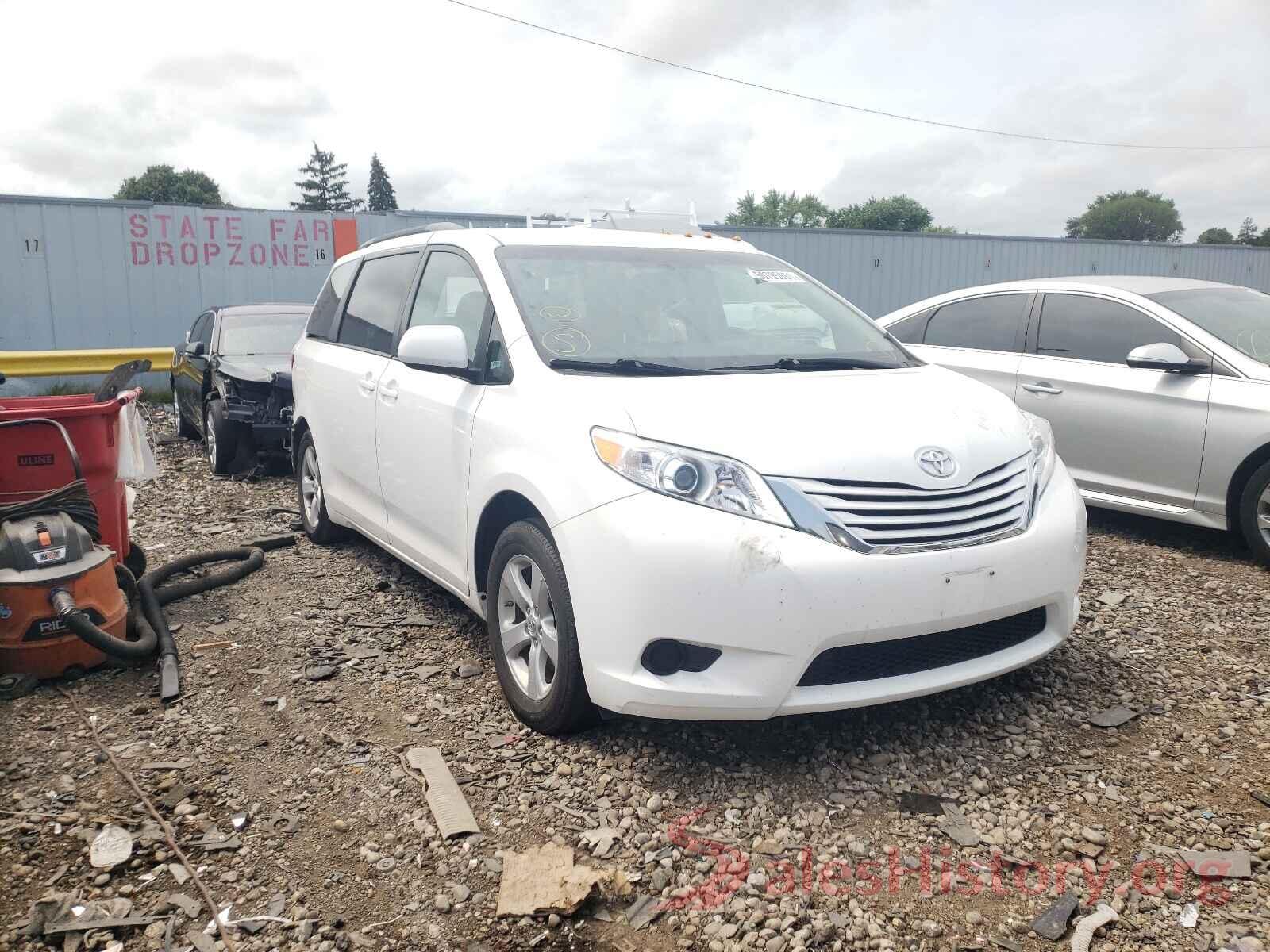 5TDKZ3DC2HS856008 2017 TOYOTA SIENNA