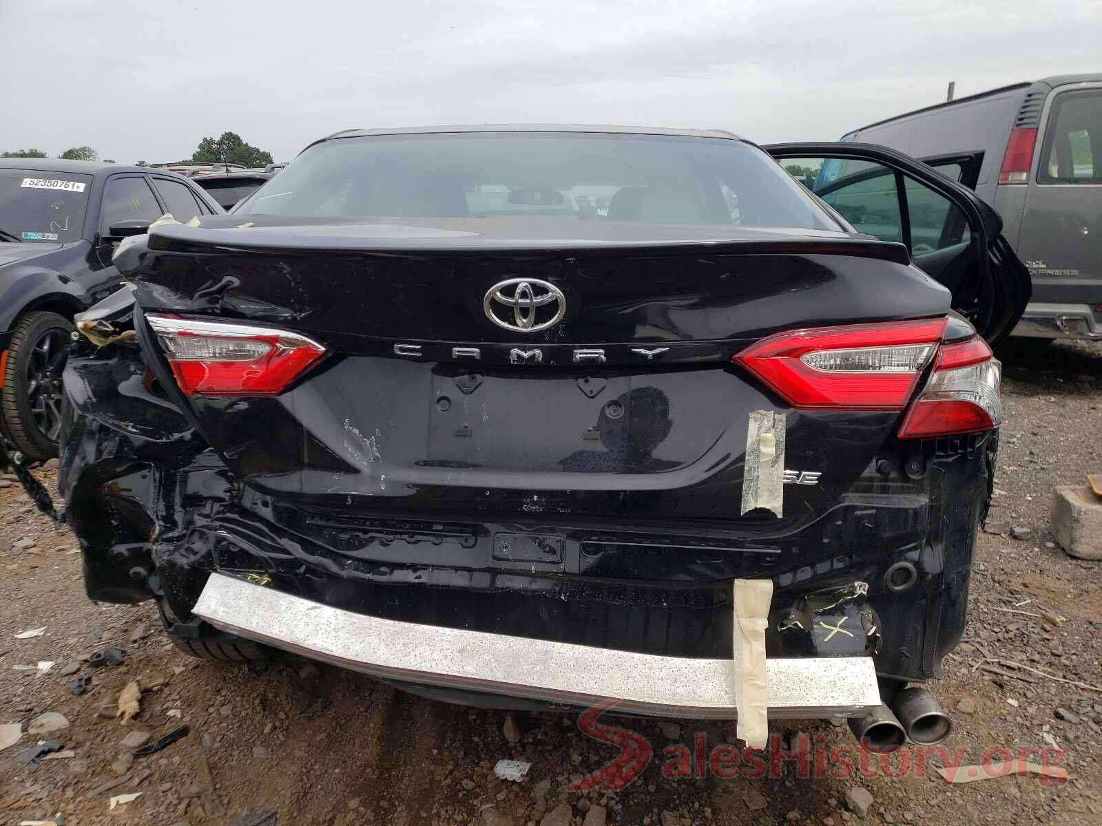 4T1B11HK2JU674514 2018 TOYOTA CAMRY