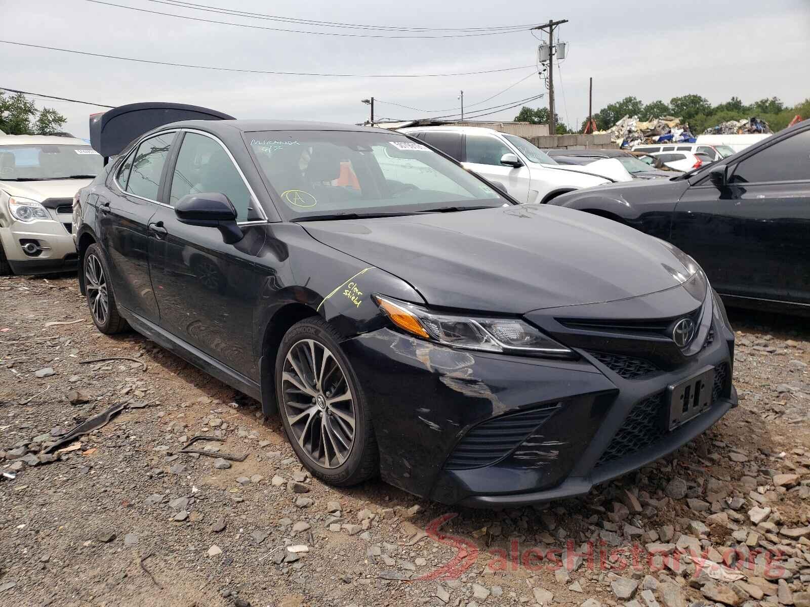 4T1B11HK2JU674514 2018 TOYOTA CAMRY