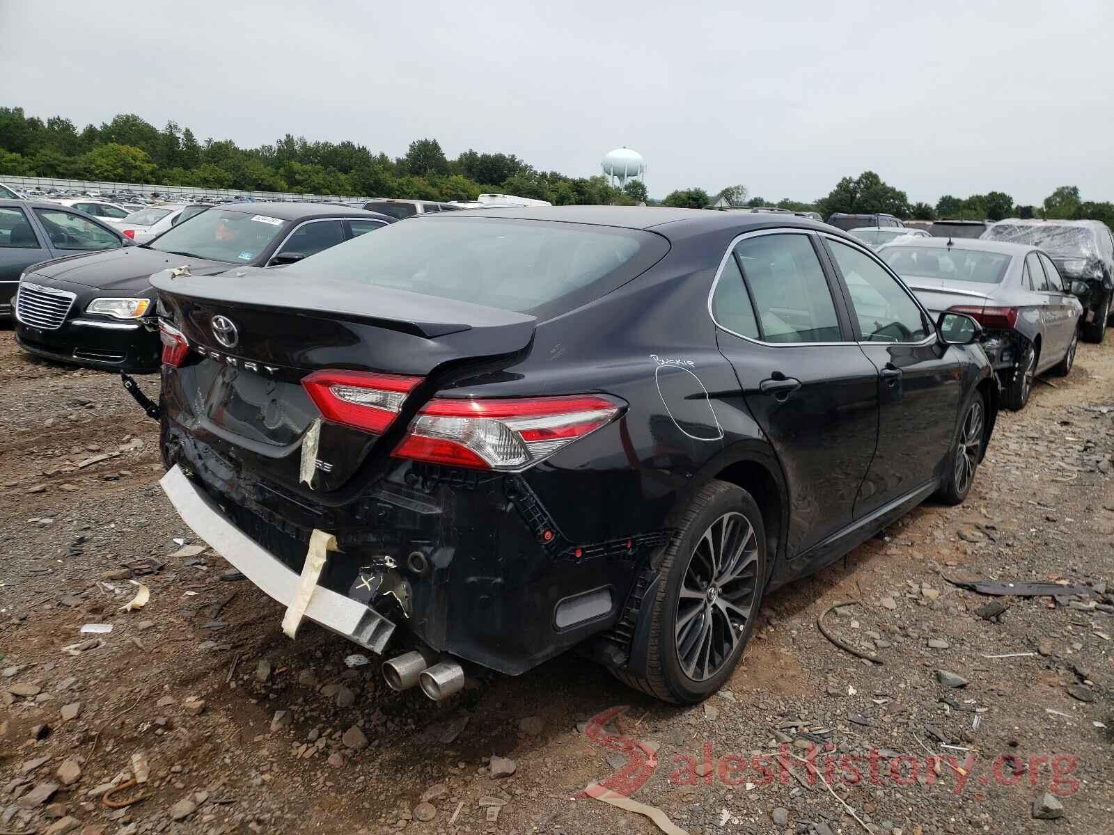 4T1B11HK2JU674514 2018 TOYOTA CAMRY