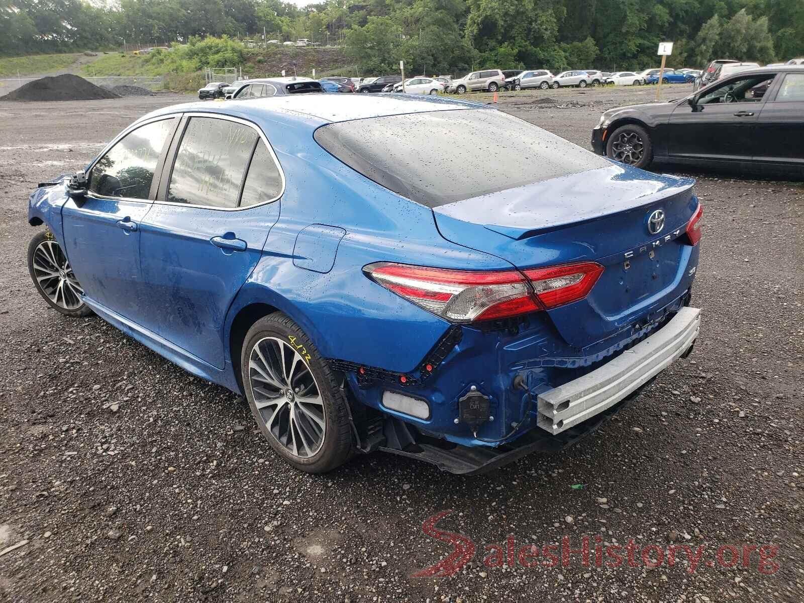 4T1B11HK9JU120662 2018 TOYOTA CAMRY