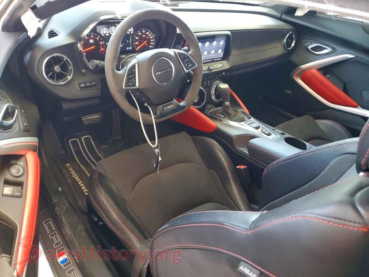 2022 CHEVROLET CAMARO VIN 1G1FK1R61N0110430, interior dashboard