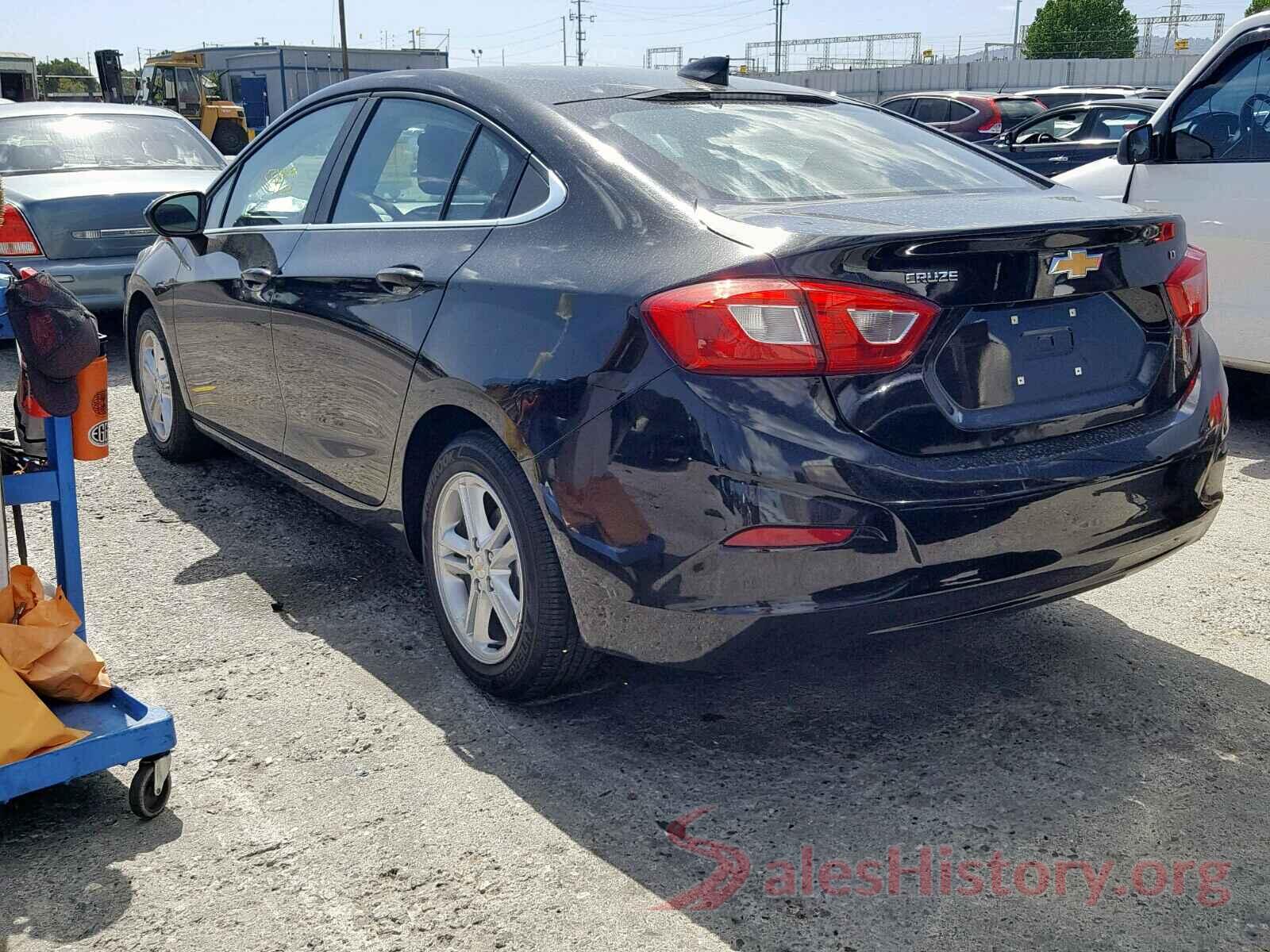 1G1BE5SM3J7102854 2018 CHEVROLET CRUZE