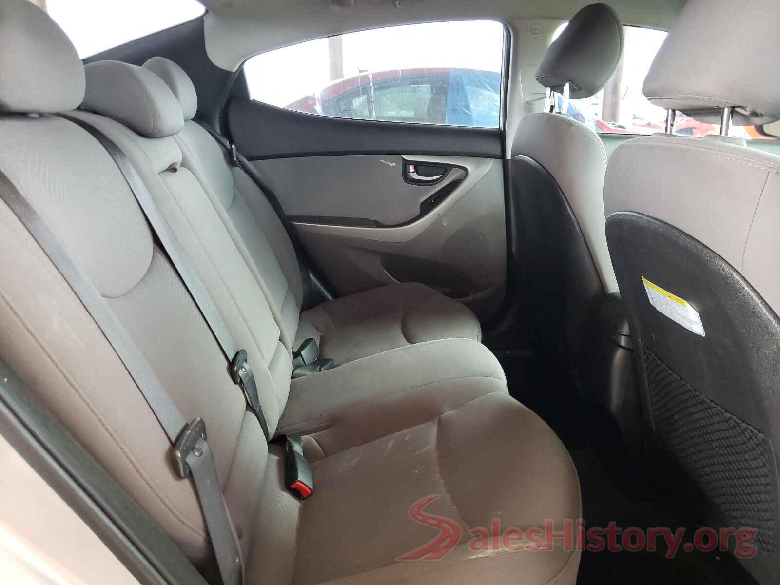 5NPDH4AE5GH770381 2016 HYUNDAI ELANTRA