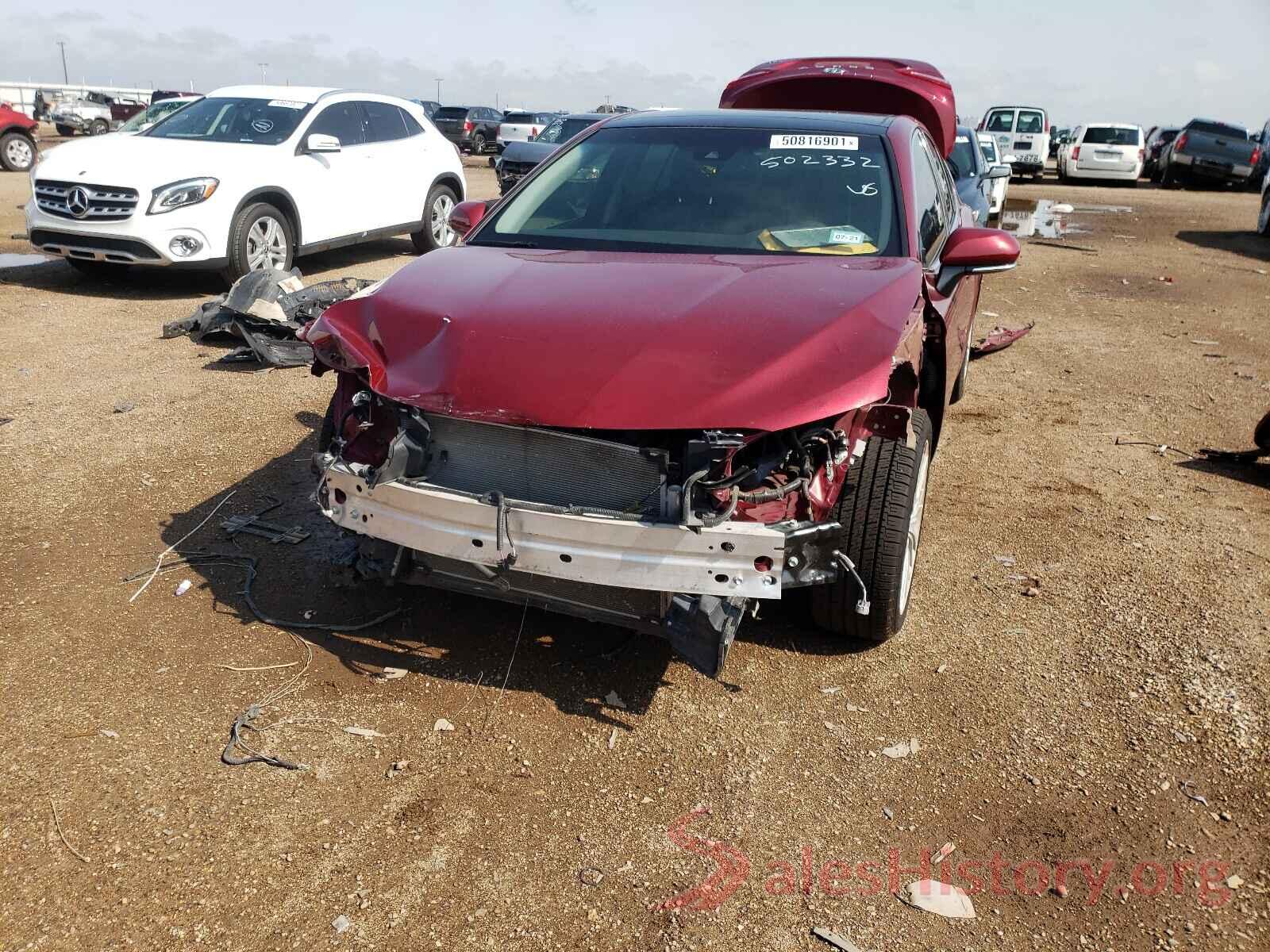 4T1B11HK3JU502332 2018 TOYOTA CAMRY