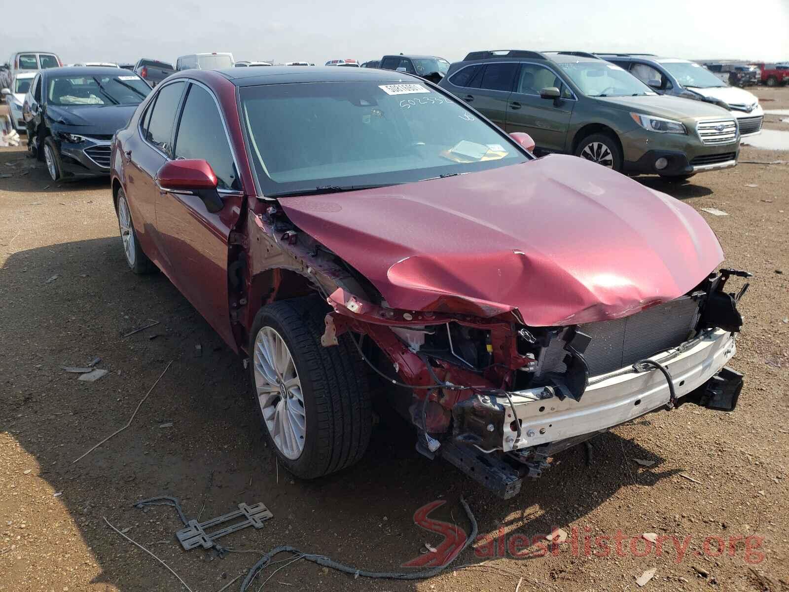 4T1B11HK3JU502332 2018 TOYOTA CAMRY