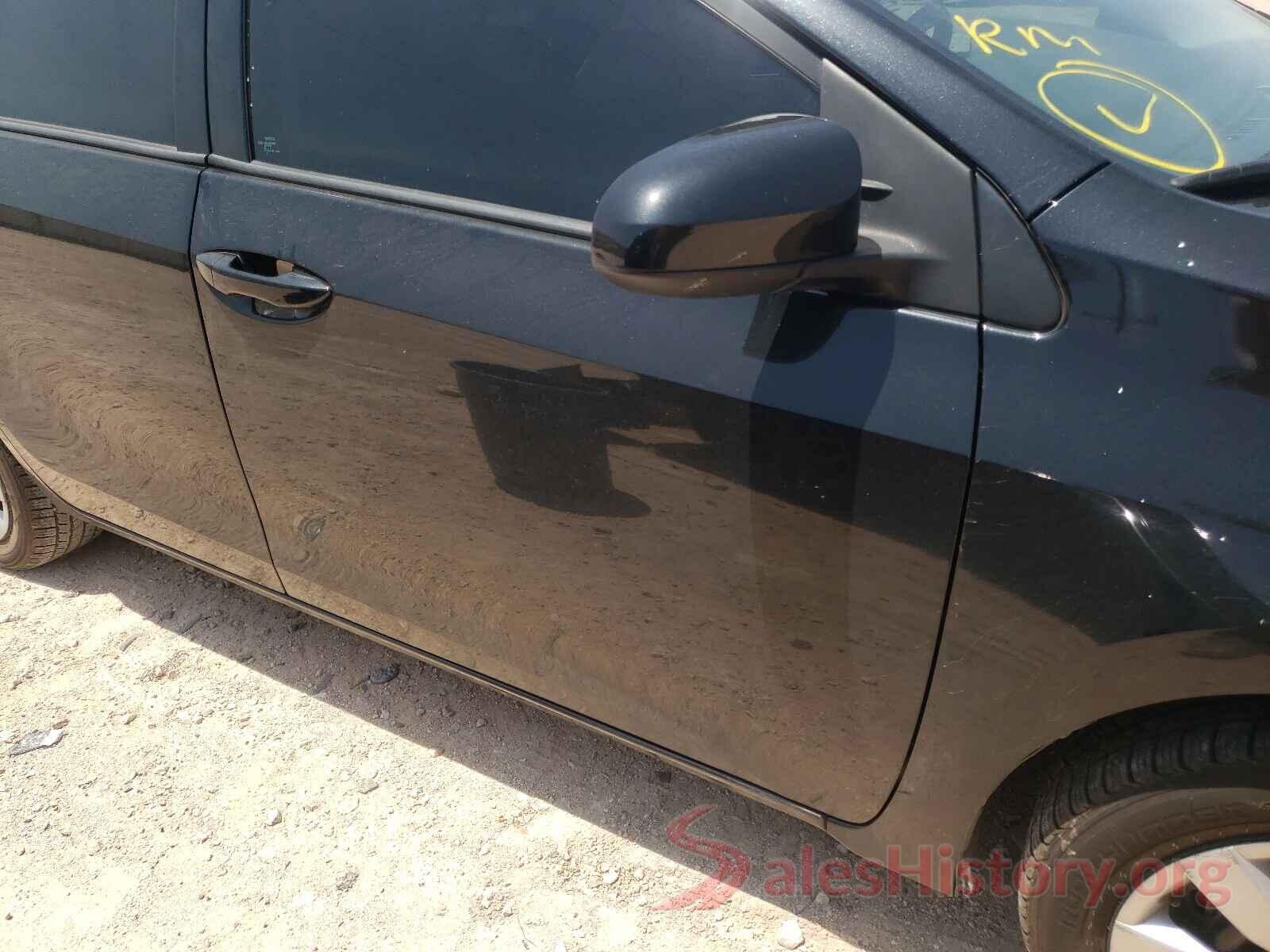 5YFBURHE4GP475586 2016 TOYOTA COROLLA