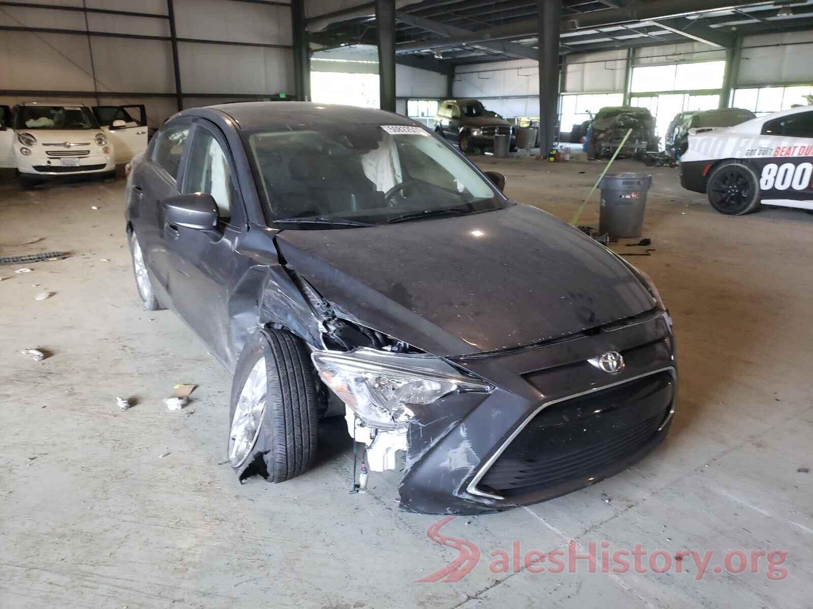 3MYDLBYV6JY307041 2018 TOYOTA YARIS