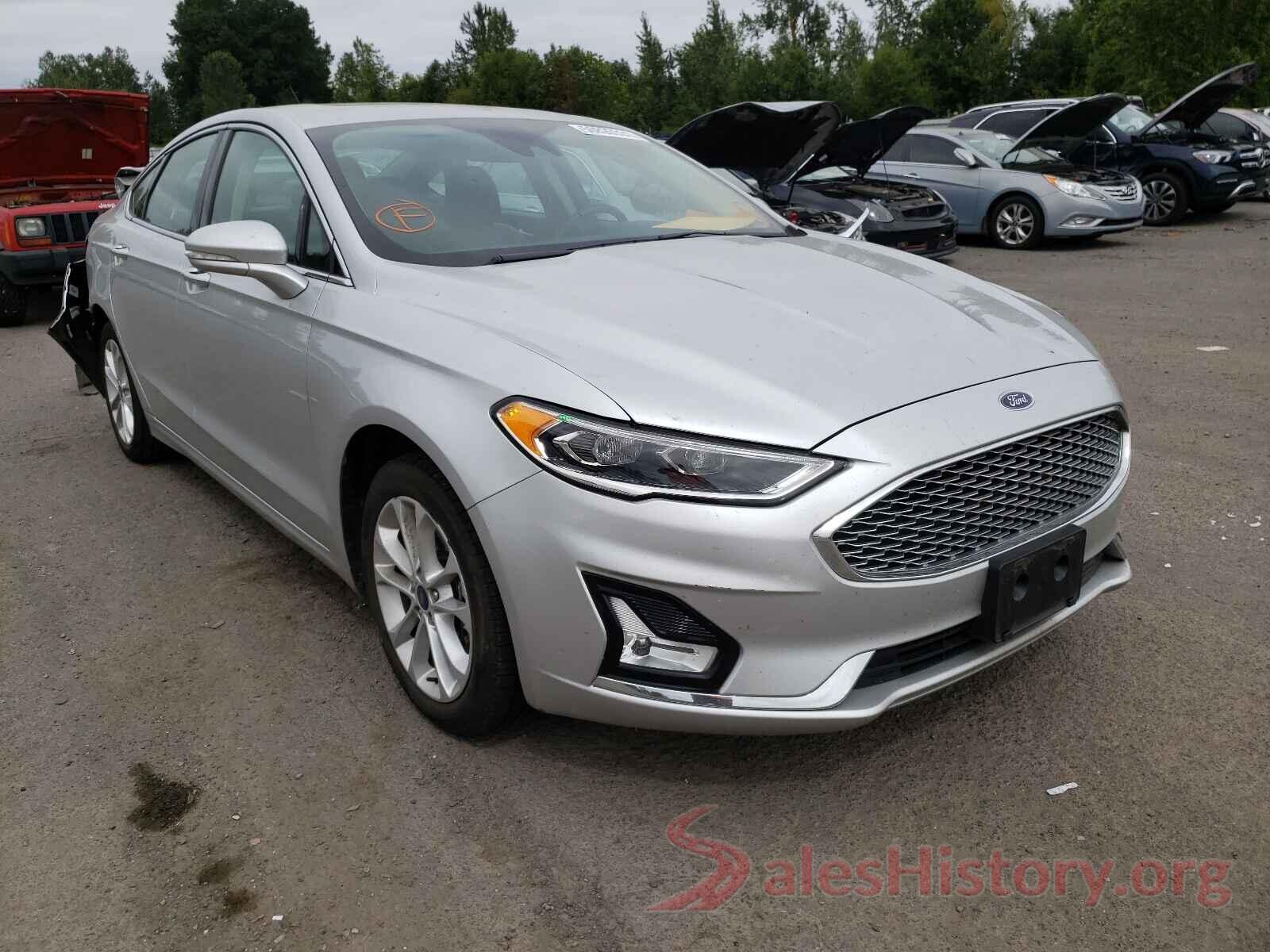 3FA6P0SU3KR233160 2019 FORD FUSION