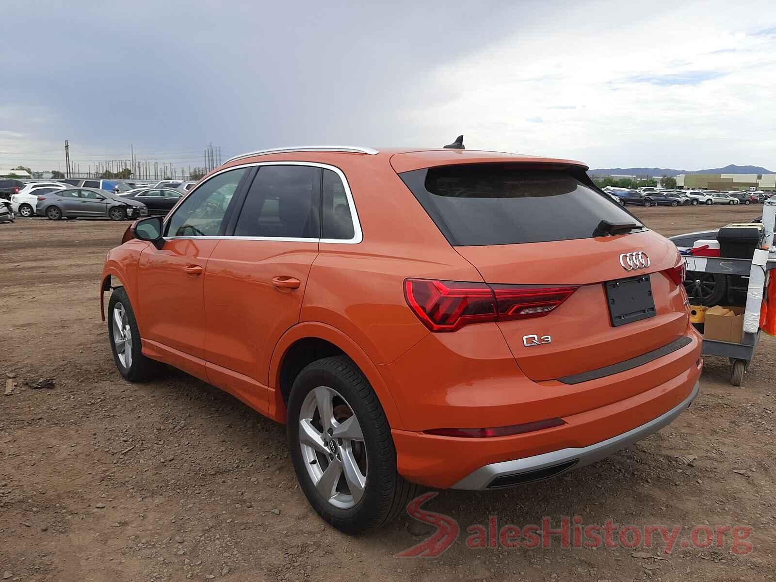 WA1AECF32K1078697 2019 AUDI Q3