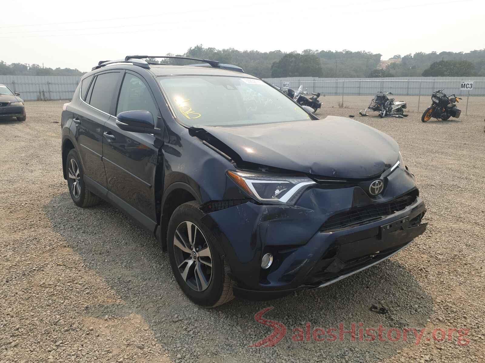 2T3RFREV8HW663032 2017 TOYOTA RAV4