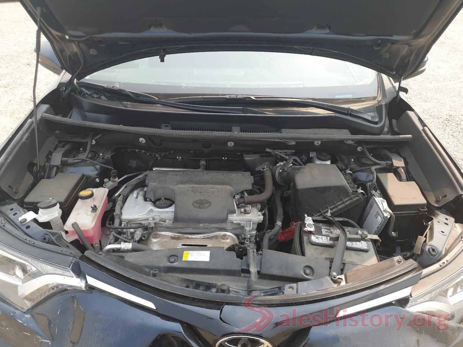 2T3RFREV8HW663032 2017 TOYOTA RAV4