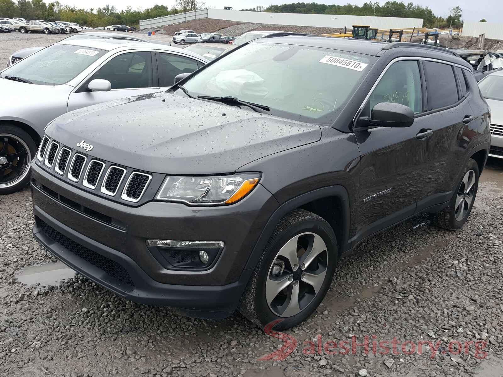 3C4NJCBB5JT182608 2018 JEEP COMPASS