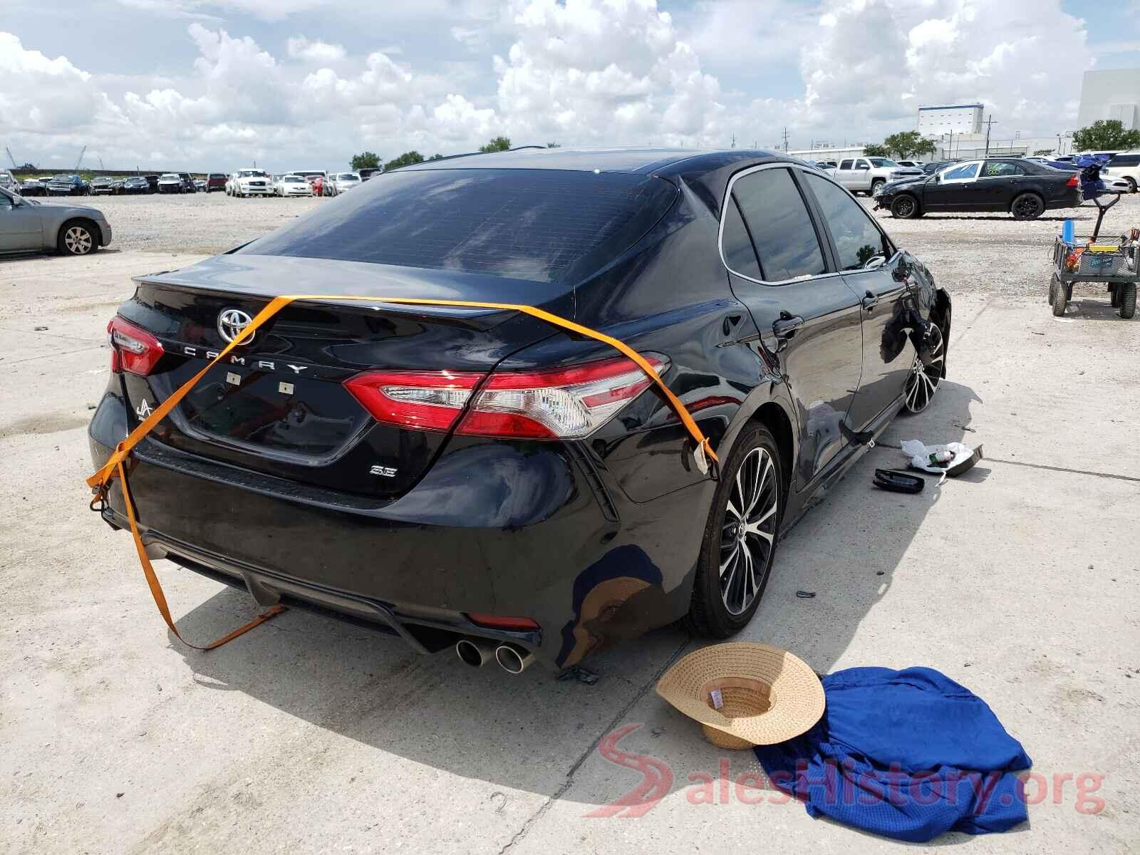 4T1B11HK6JU662365 2018 TOYOTA CAMRY