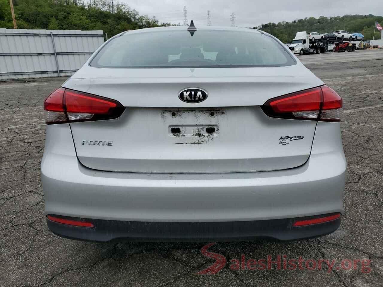 3KPFK4A79JE236730 2018 KIA FORTE