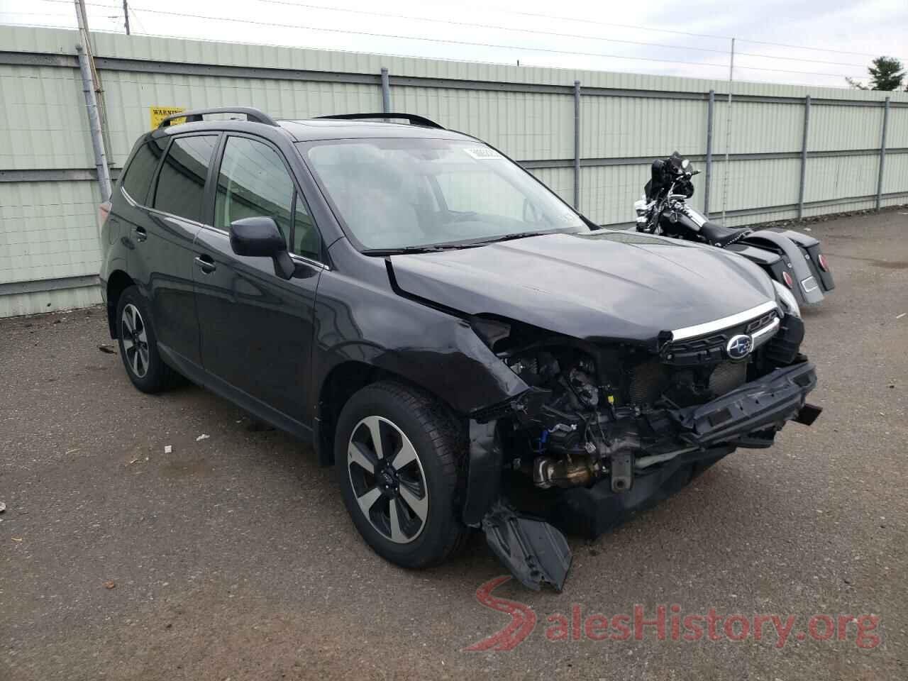 JF2SJARCXJH594187 2018 SUBARU FORESTER