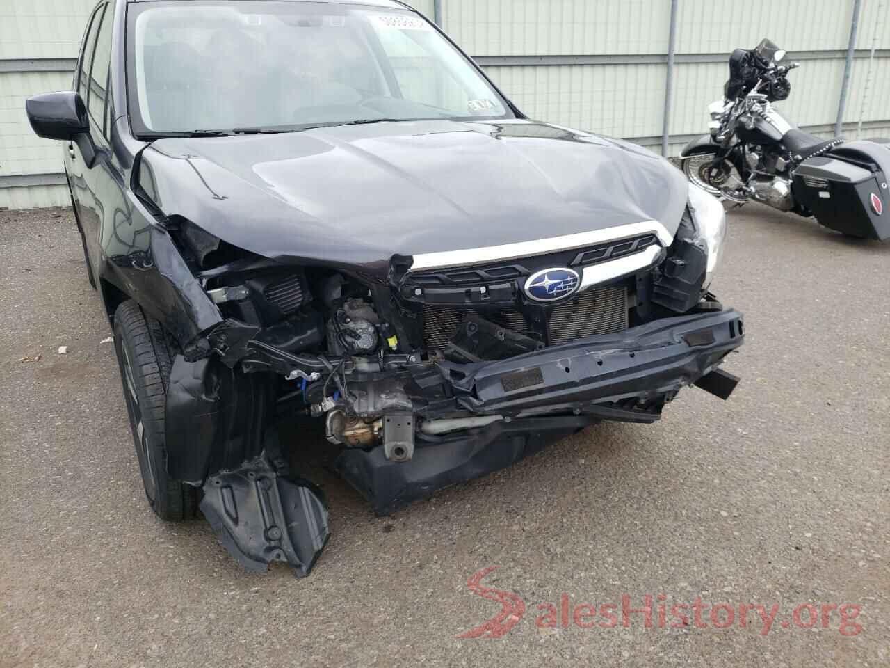 JF2SJARCXJH594187 2018 SUBARU FORESTER