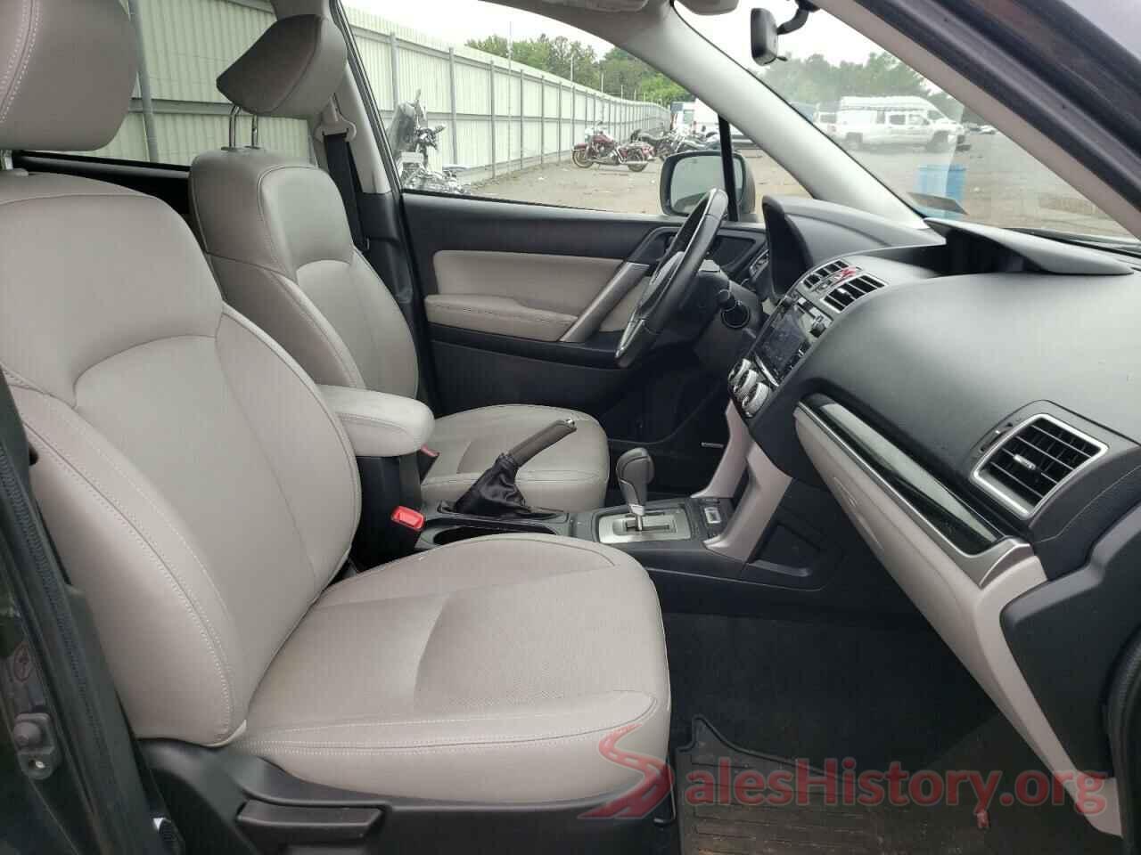 JF2SJARCXJH594187 2018 SUBARU FORESTER