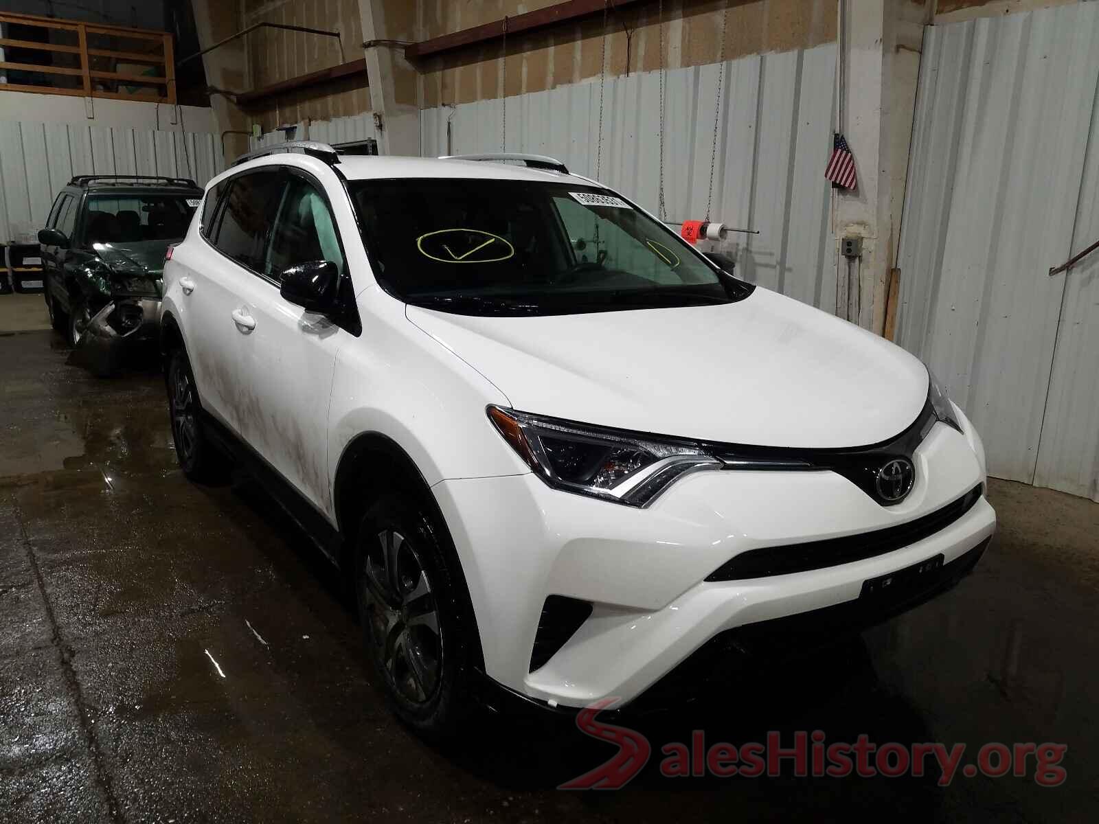 2T3BFREV9HW625004 2017 TOYOTA RAV4