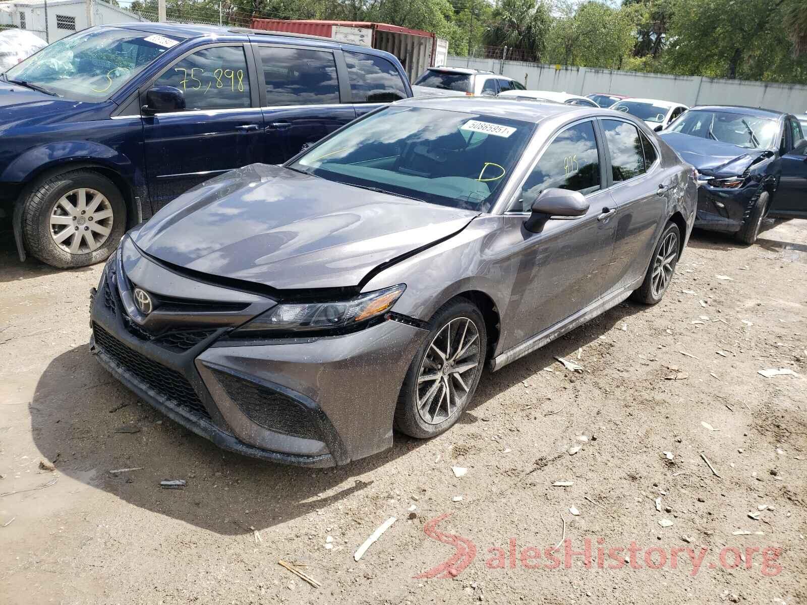 4T1T11AK9MU592394 2021 TOYOTA CAMRY