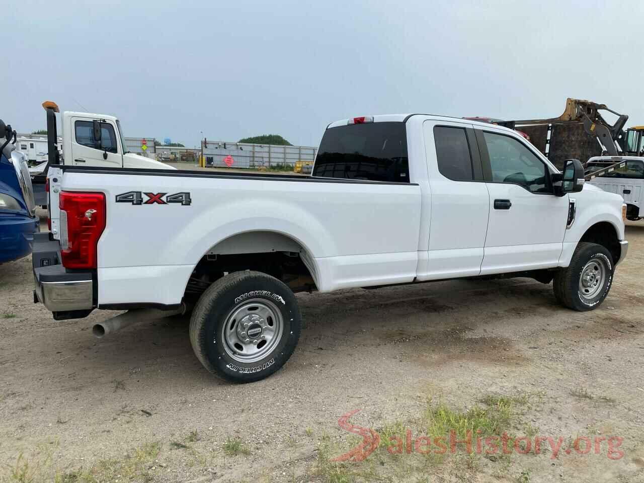 1FT8X3B61HEC94802 2017 FORD F350