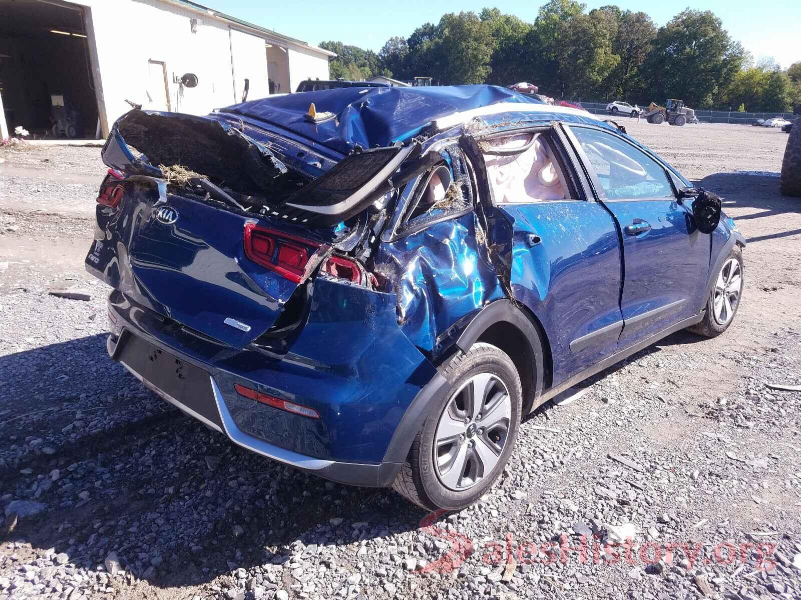 KNDCB3LC4J5150180 2018 KIA NIRO