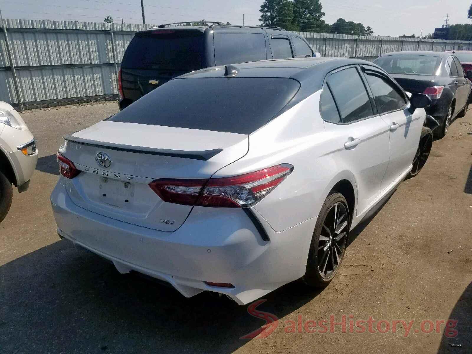 4T1BZ1HK8JU006175 2018 TOYOTA CAMRY