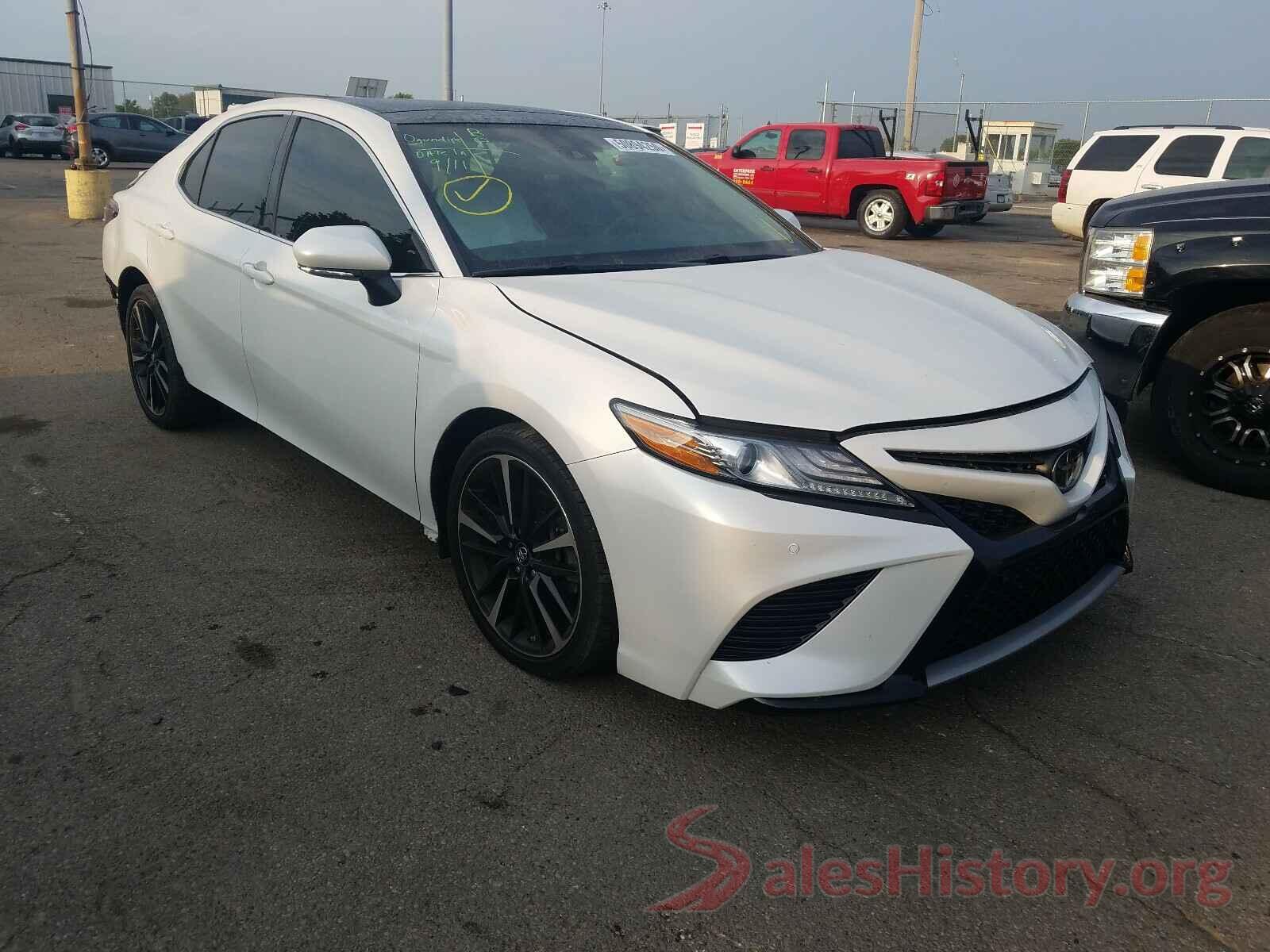 4T1B61HK3JU024494 2018 TOYOTA CAMRY